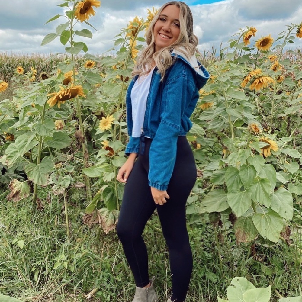 Meet your Posher, Kellie